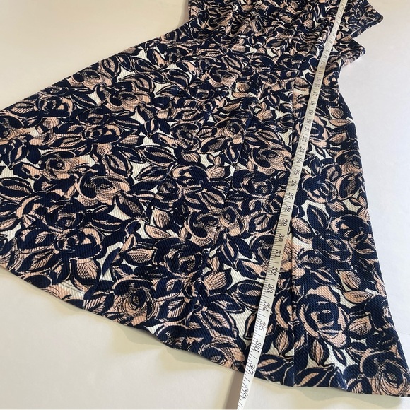 Robbie Bee Floral Navy and Pink Dress Size Small - Picture 8 of 9